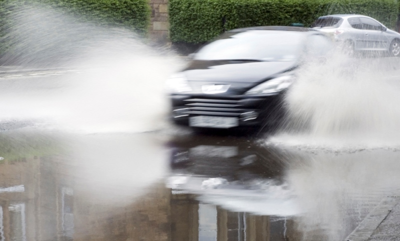 aquaplaning danger - check your car tyres