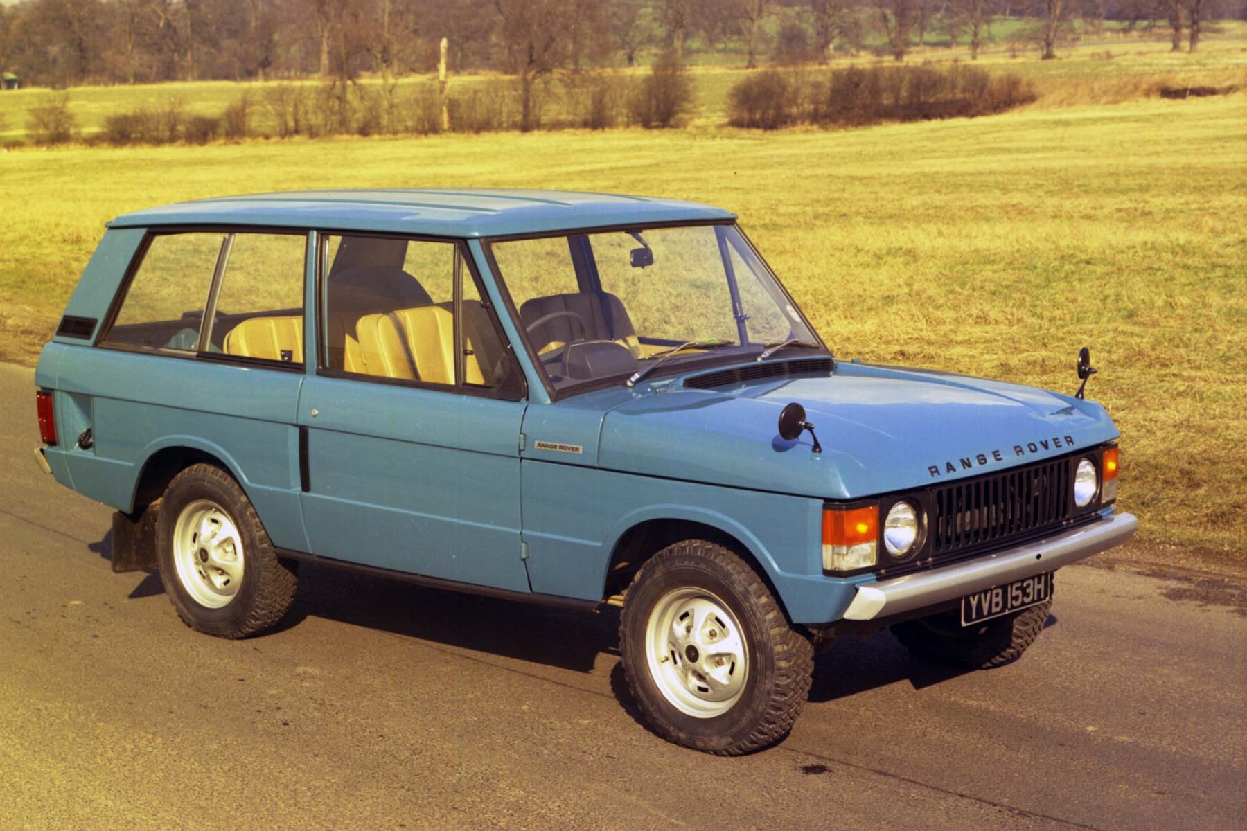 Range Rover Fifty Ann e 70 RANGE ROVER FIFTY 50 ANS D INNOVATION DE Range Rover Fifty Ann e 70 RANGE ROVER FIFTY 50 ANS D INNOVATION DE