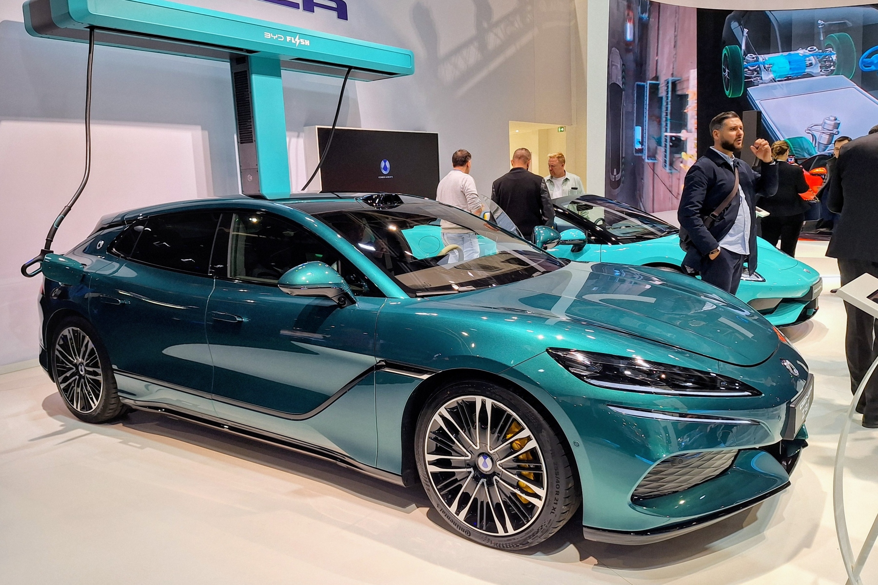 Denza Z9GT